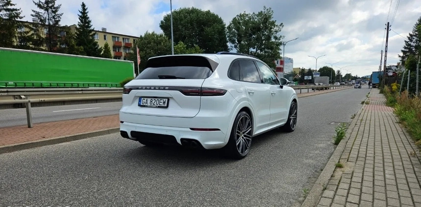 Porsche Cayenne cena 269000 przebieg: 107000, rok produkcji 2019 z Gdynia małe 79